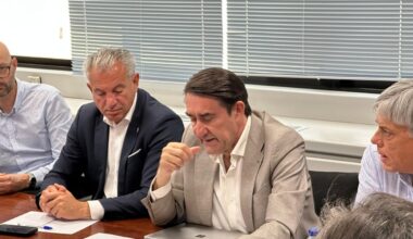 ¿Dónde está Suárez-Quiñones? La oposición carga contra la «desaparición» del consejero de Medio Ambiente