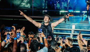 Cuando Sebastián Yatra pide silencio, Málaga habla con el corazón