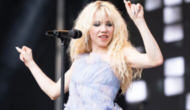 Carly Rae Jepsen celebra una década de 'Emotion' con 6 canciones nuevas en una edición especial | Novedades