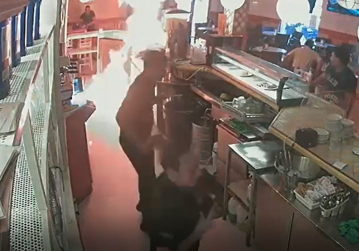 Momento de la deflagración en el bar Las Postas