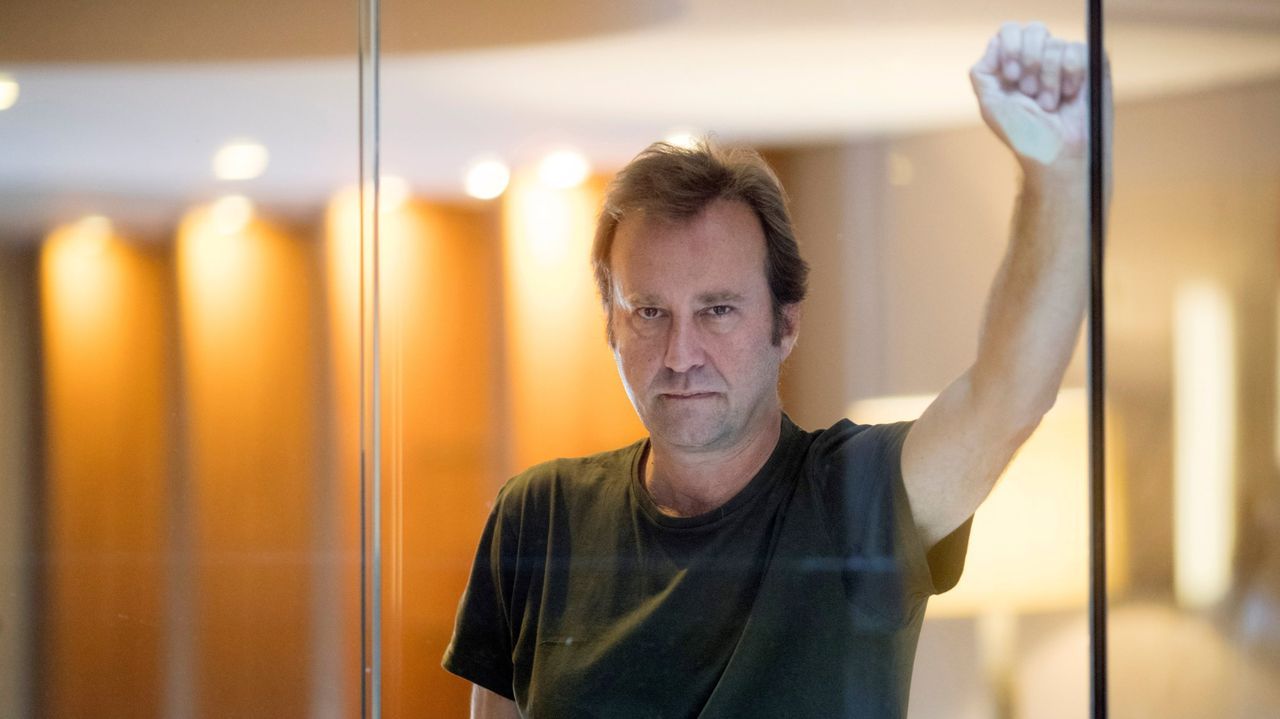 Marcos Giralt, nieto de Torrente Ballester, presenta «Los ilusionistas» en Ferrol