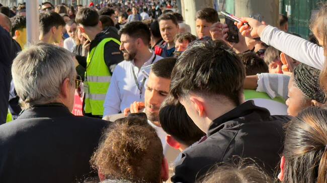 El campeón del mundo de peso pluma de la UFC, Ilia Topuria, hace parada en la ciudad de Toledo