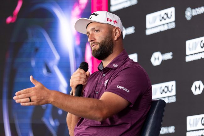 Jon Rahm promete “bañarse en leche” si cualquiera de Legión XIII triunfa en Indianápolis