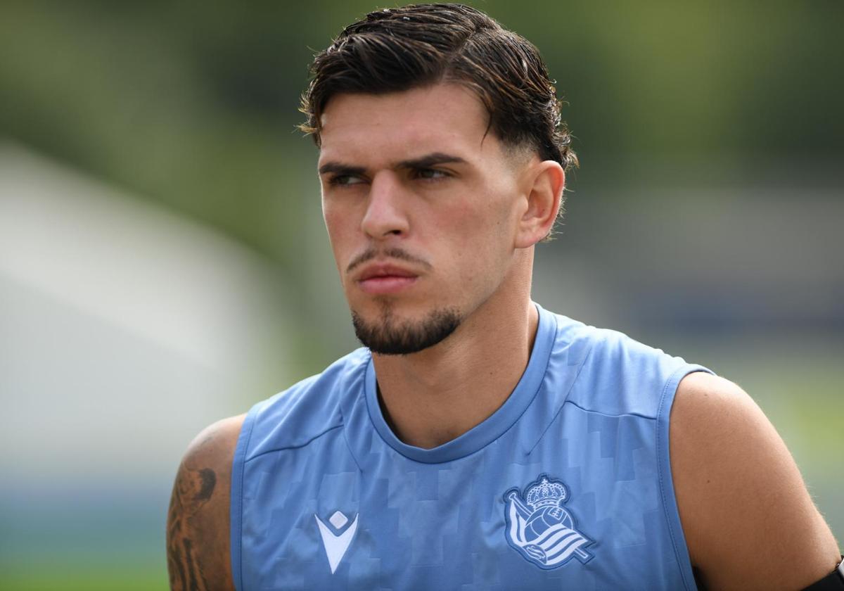 Javi López jugará cedido sin opción de compra en el Real Oviedo