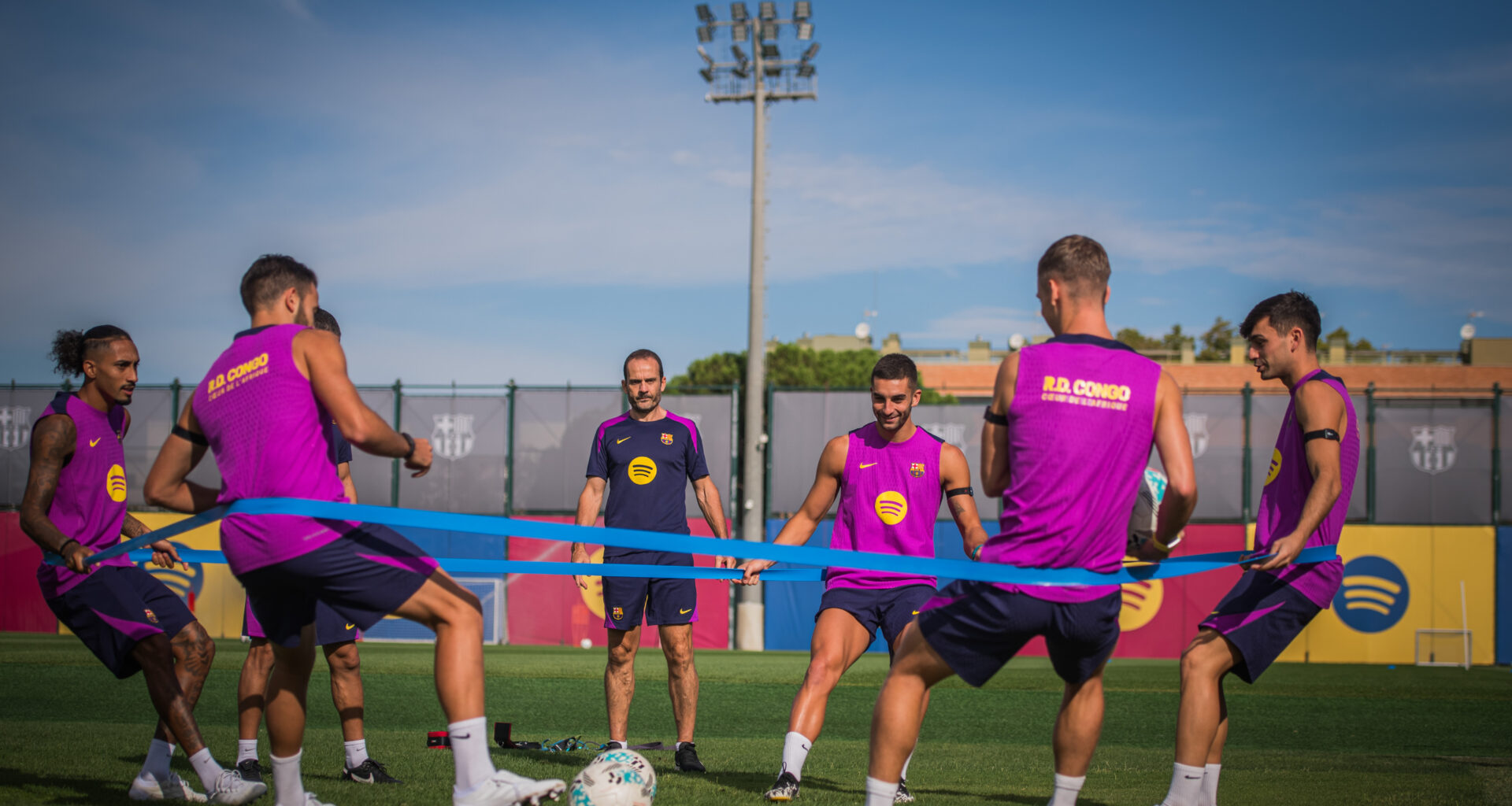 Entrenamiento con el Rayo en el horizonte