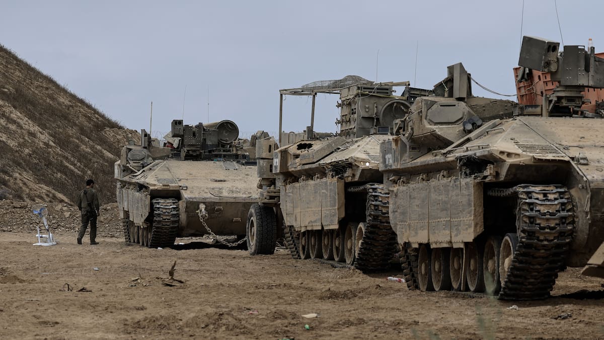 Los mandos militares de Israel dudan del plan de Netanyahu para ocupar toda Gaza y el gobierno les recuerda que están obligados a obedecer | Internacional