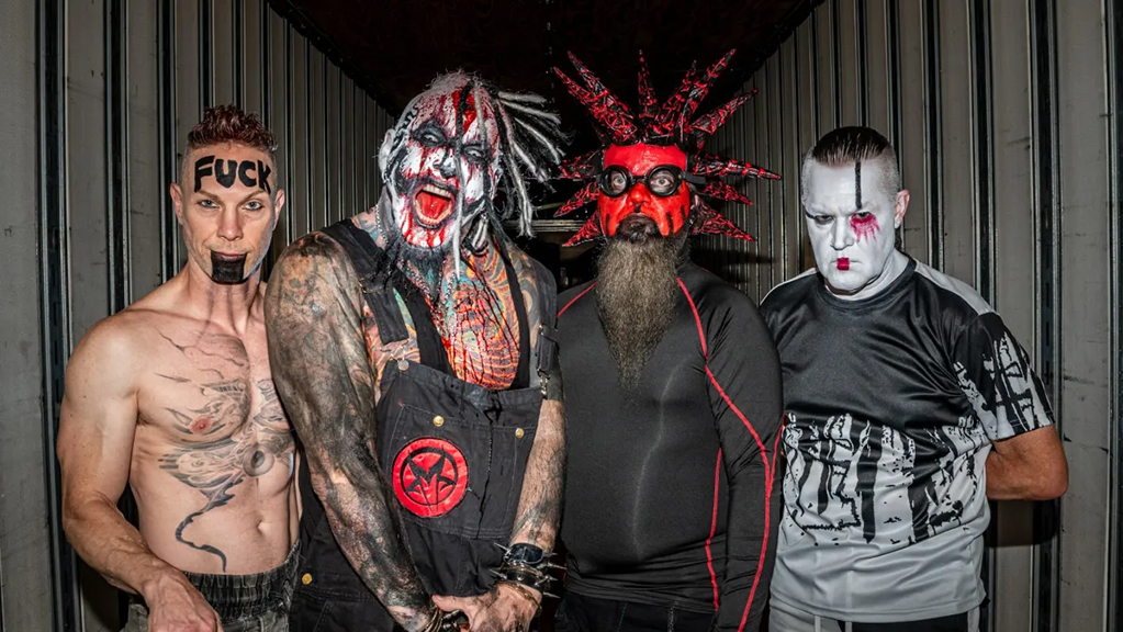 Mudvayne rompen 16 años de silencio con 'Hurt People Hurt People'