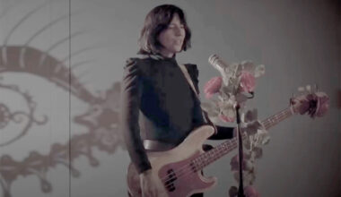 Paz Lenchantin (ex Pixies) se lanza en solitario con “Hang Tough”
