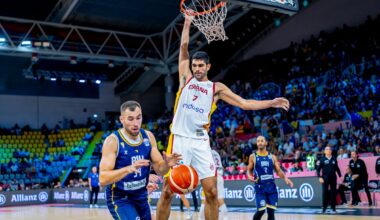 Aldama machaca ante Bosnia, en una imagen de la Federación Española de Baloncesto.