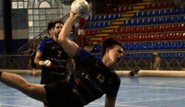 Remontada de carácter de La Salle y triunfo granate en el derbi de Fátima