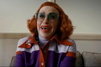 Amy Madigan como la tía