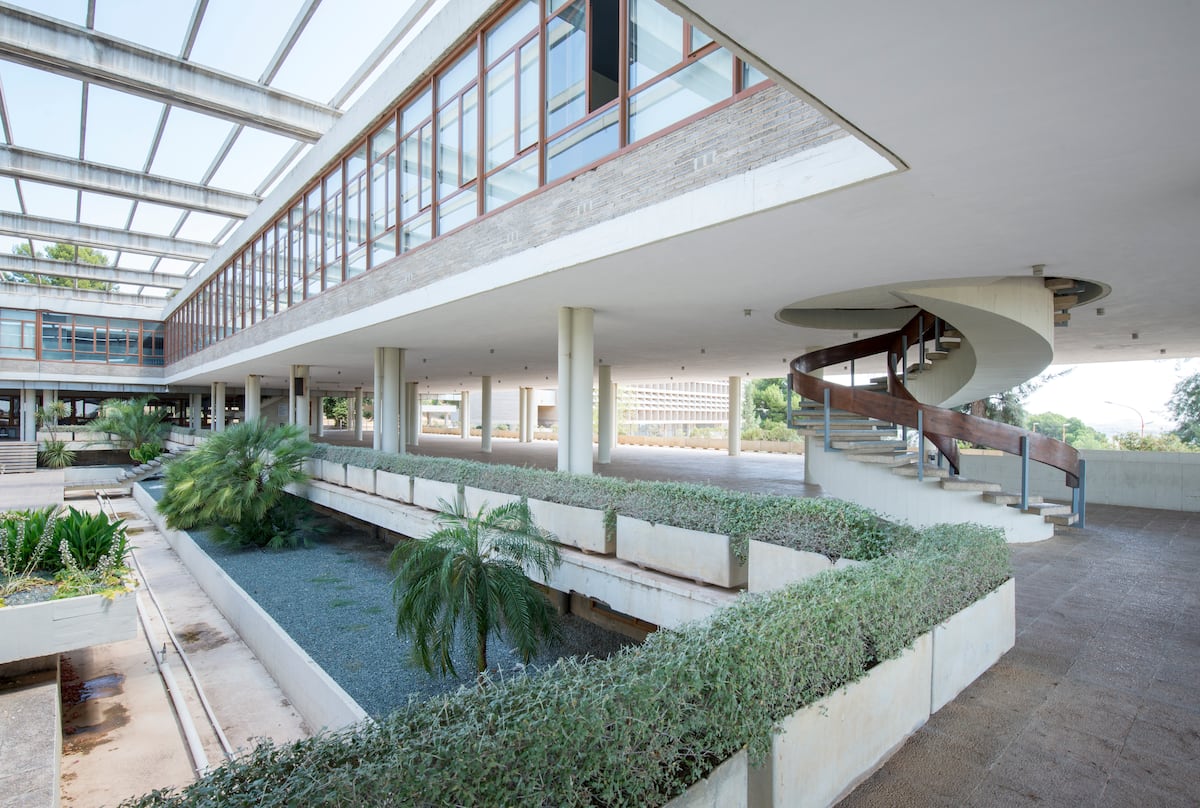 Docomomo Ibérico: así es la lucha por proteger 2500 edificios del siglo XX en España y Portugal | ICON Design