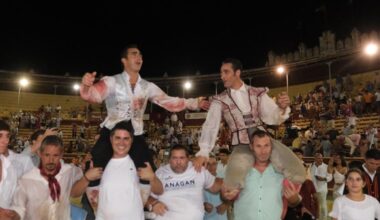El Fandi y Pepe Moral salen a hombros del coso sanluqueño