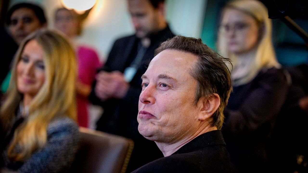 Tesla ofrece 29,000 millones de dólares a Elon Musk para garantizar que sea su CEO hasta 2027
