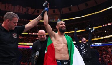 Khamzat Chimaev se apodera del cinturón mediano de la UFC