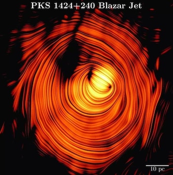 PKS 1424+240 posee una estructura