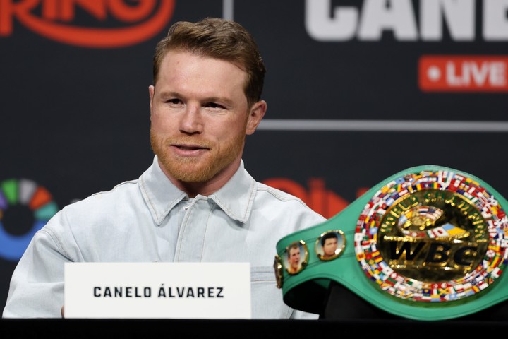 La tajante respuesta del Canelo Álvarez al hablar de un posible combate contra Topuria. (EFE/ Octavio Guzmán)