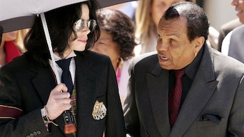Michael Jackson junto a su