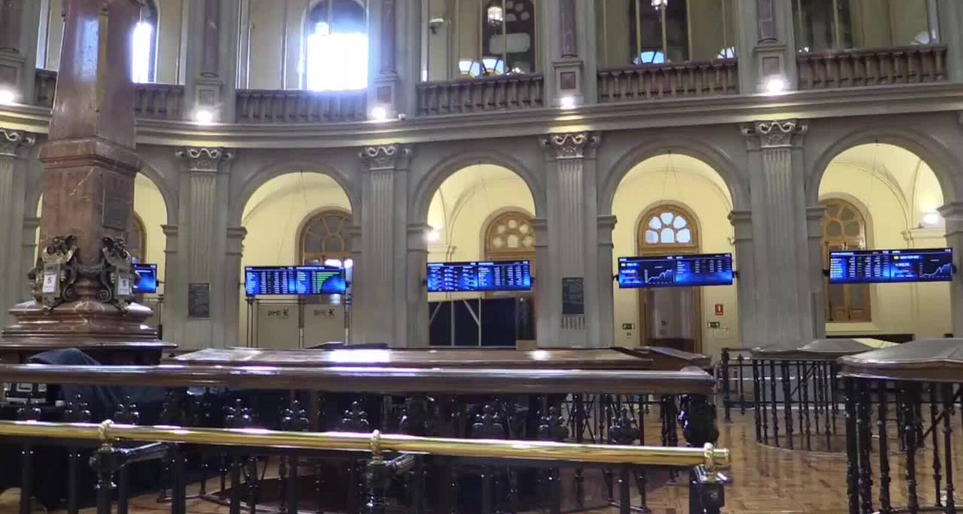 La Bolsa española se da la vuelta y cae el 0,3 % a mediodía