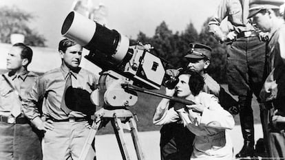 Leni Riefenstahl, en una imagen de 'Riefenstahl' (2024).