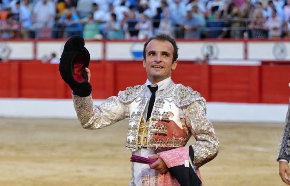 Damián Castaño y la Ventana del Puerto, premiados en Santander - SALAMANCArtv AL DÍA