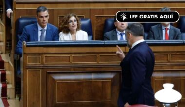 Vox suma tres diputados más a costa de un PSOE en plena caída, según una encuesta