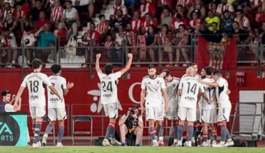 Homenaje al fútbol de Almería y Albacete en el estreno liguero