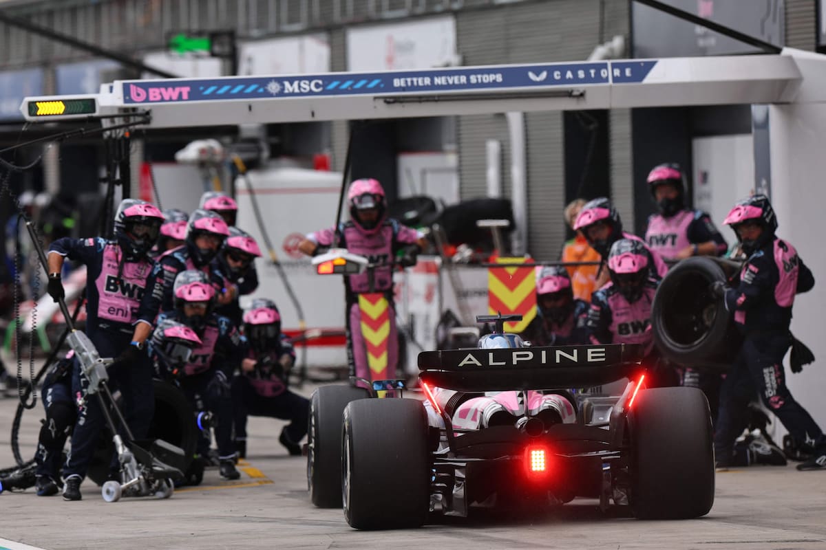 La investigación por los escandalosos pitstops de Colapinto y las pruebas de neumáticos de Pirelli