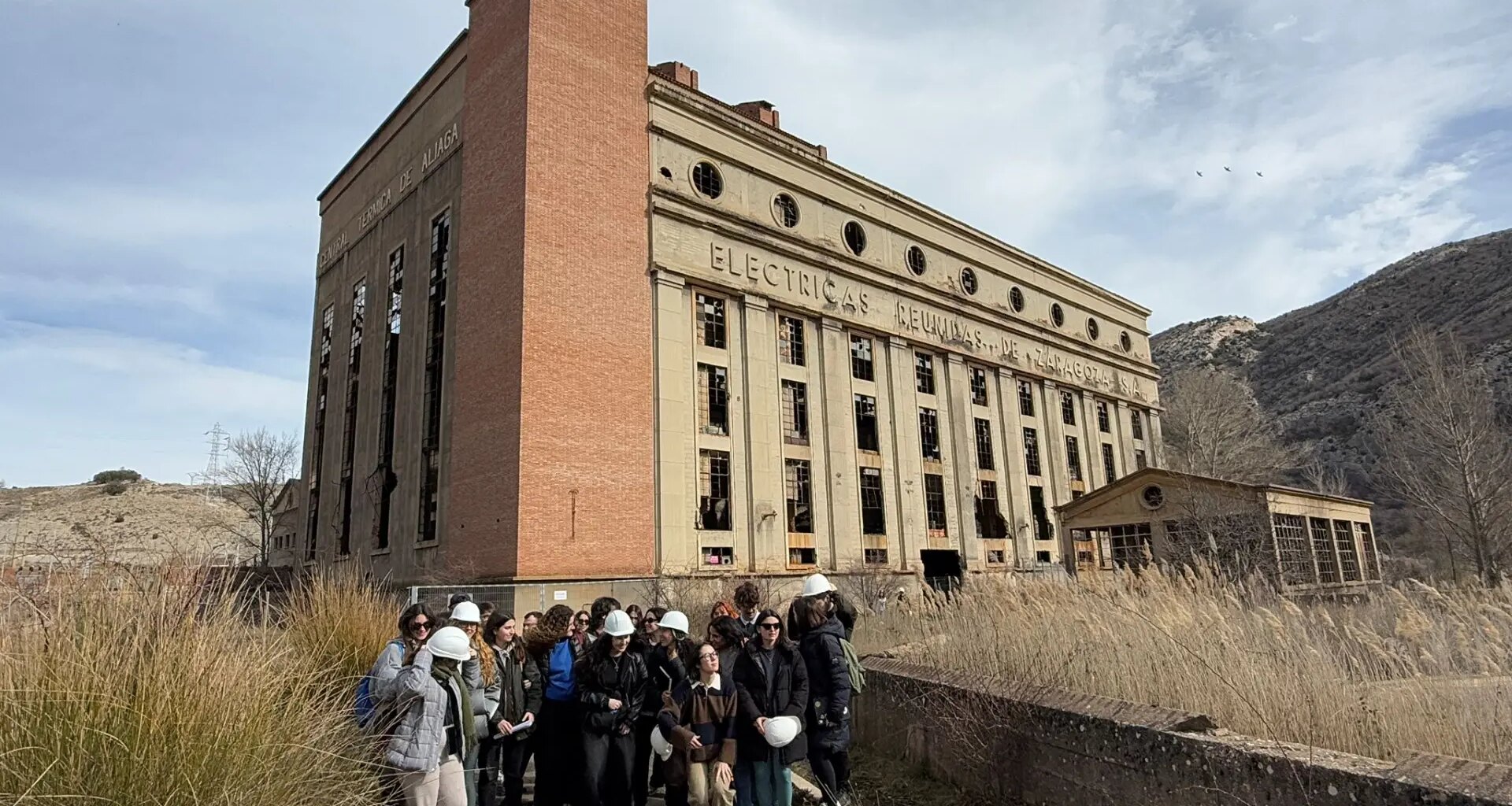 Un macrocentro de oposiciones a bombero y otras ideas ingeniosas para dar una nueva vida a la Central Térmica de Aliaga en Teruel
