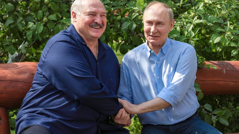 Putin afirma que el misil hipersónico ruso entró en servicio y se desplegará en Belarús