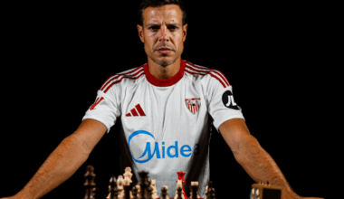 César Azpilicueta, nuevo futbolista del Sevilla