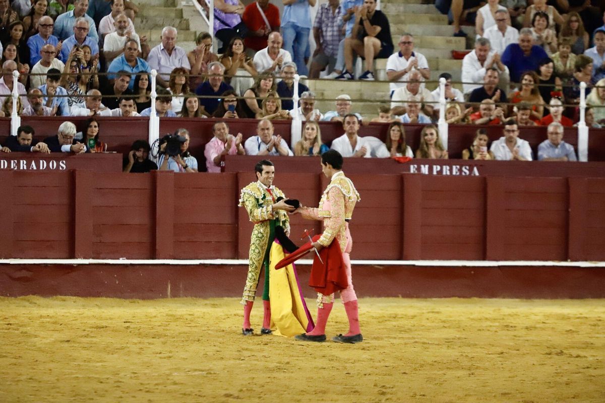 Emiliano de Justo se lleva el mano a mano celebrado en La Malagueta con el malagueño Saúl Jiménez Fortes, en una corrida con momentos muy notables.