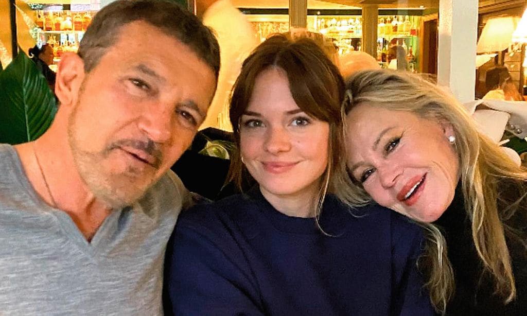 Con su exmarido, Antonio Banderas, y su hija Stella