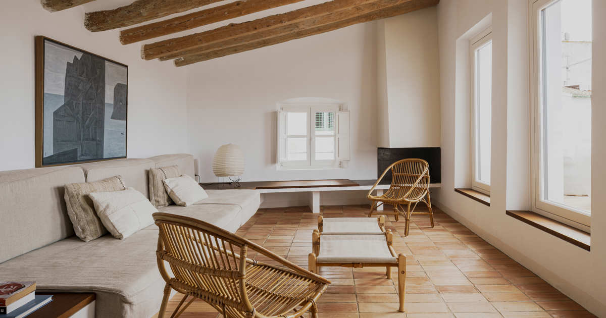 La reforma de una antigua casa de pescadores con más de 100 años en Cadaqués que vuelve a ser funcional sin perder su alma
