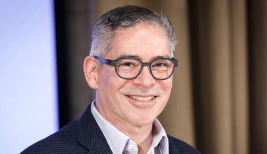 Boris Izaguirre paraliza las redes sociales con un desnudo integral