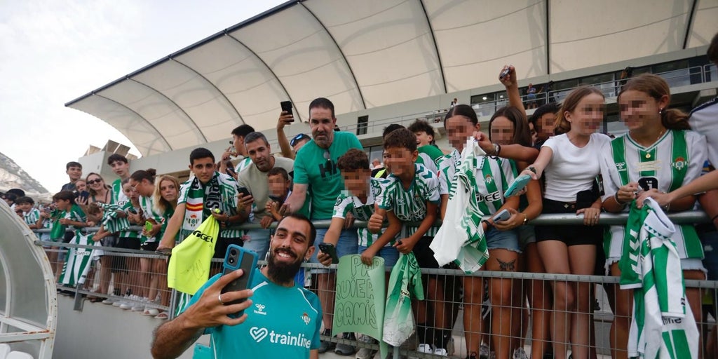 «Me siento orgulloso de haber defendido este escudo a mi manera»
