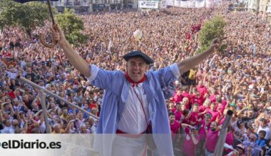 Vitoria vive un inicio de fiestas abrasador con 60.000 almas aclamando a Celedón y contra el genocidio en Palestina