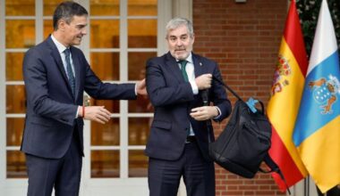 Pedro Sánchez y Fernando Clavijo, en un encuentro celebrado en Moncloa el año pasado.