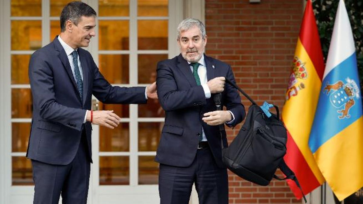 Pedro Sánchez y Fernando Clavijo, en un encuentro celebrado en Moncloa el año pasado.