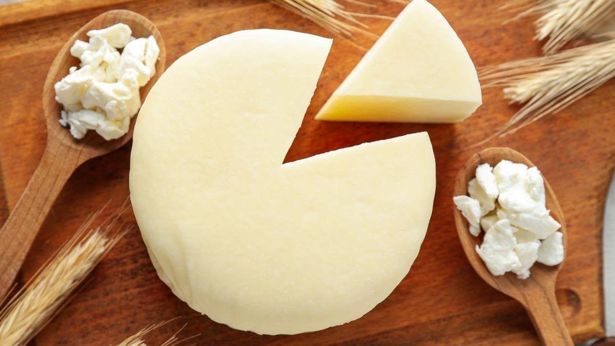 Algunos profesionales señalan que dejar el queso pude ayudar a nuestra dieta.