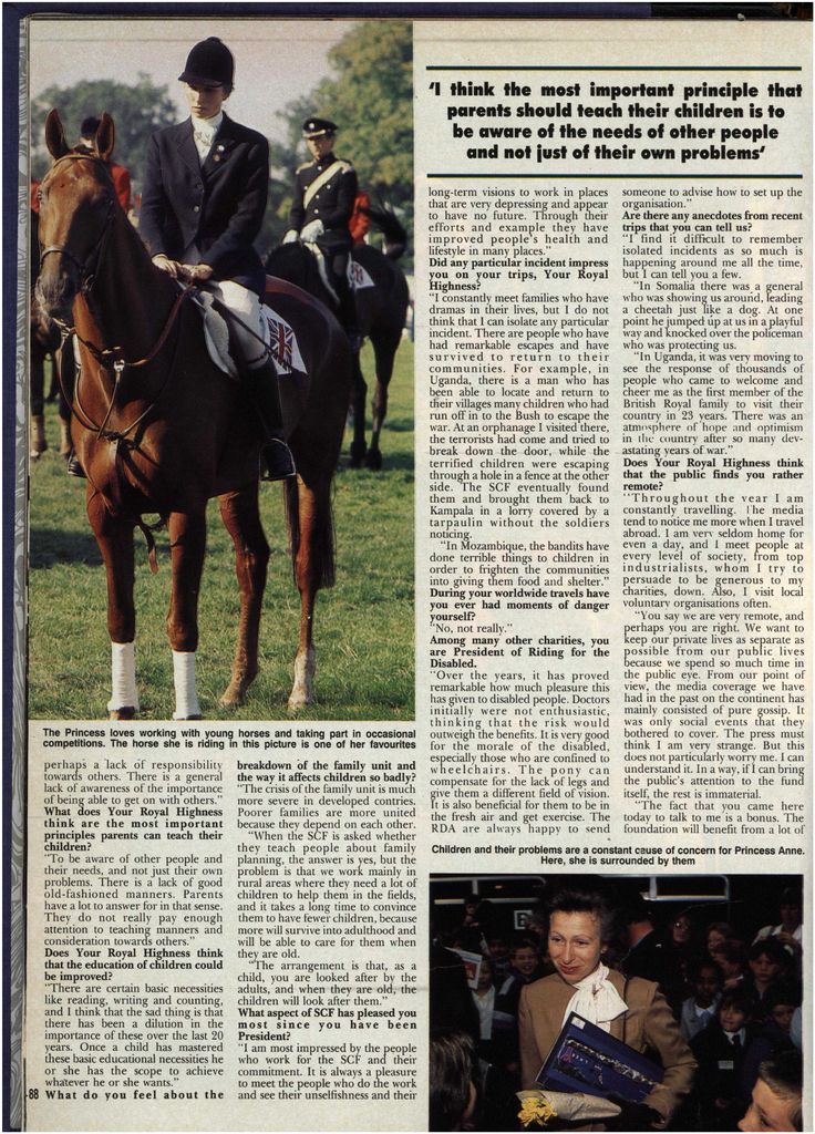 La princesa Ana de Inglaterra montada a caballo