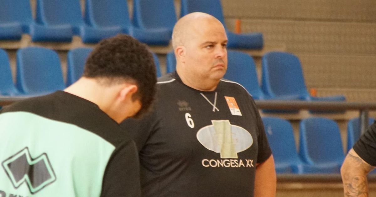 Sebas Elena, David Agúndez y Alan Schneider renuevan en el BM Salamanca