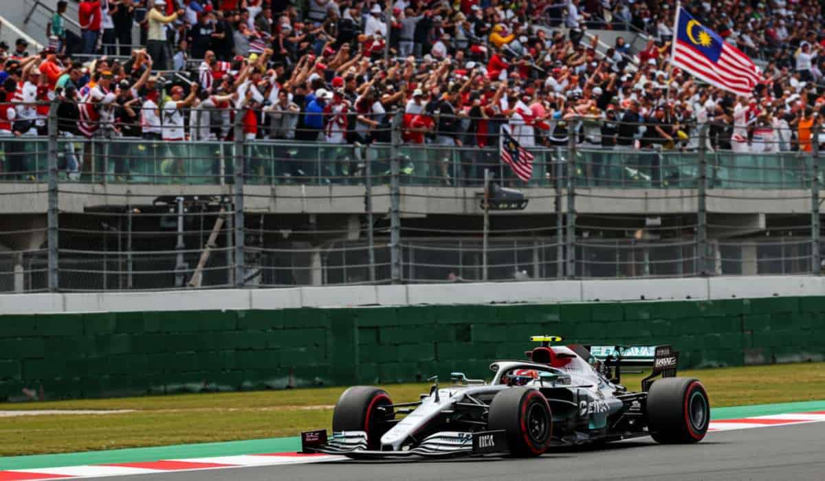 Petronas ostenta los derechos de nombre del icónico Circuito Internacional de Sepang, en Malasia. Imagen: Generada por IA - Gemini
