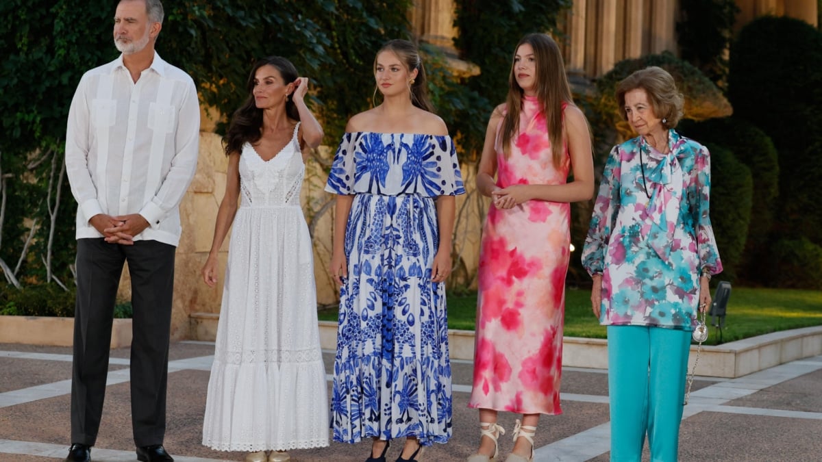 Leonor y Sofía protagonizan su primera recepción en Marivent