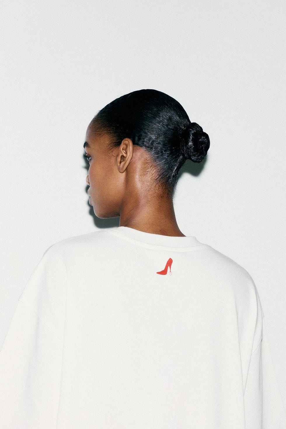 camiseta zara 'el diablo viste de prada'