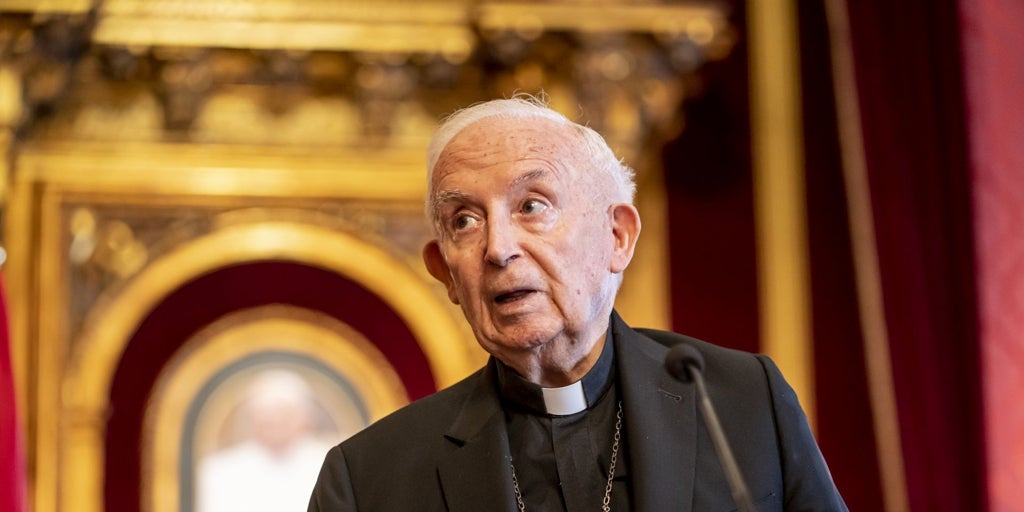 El cardenal Cañizares, hospitalizado por su «delicado» estado de salud