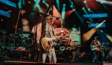 Carlos Santana se despide de España repasando sus grandes éxitos en el Tío Pepe Festival