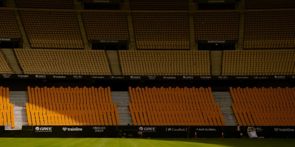 El Betis recomienda a sus abonados que utilicen el abono NFC para los primeros partidos de la temporada