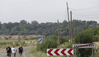 Más de 5.000 desalojados por el incendio que afecta a Zamora y León