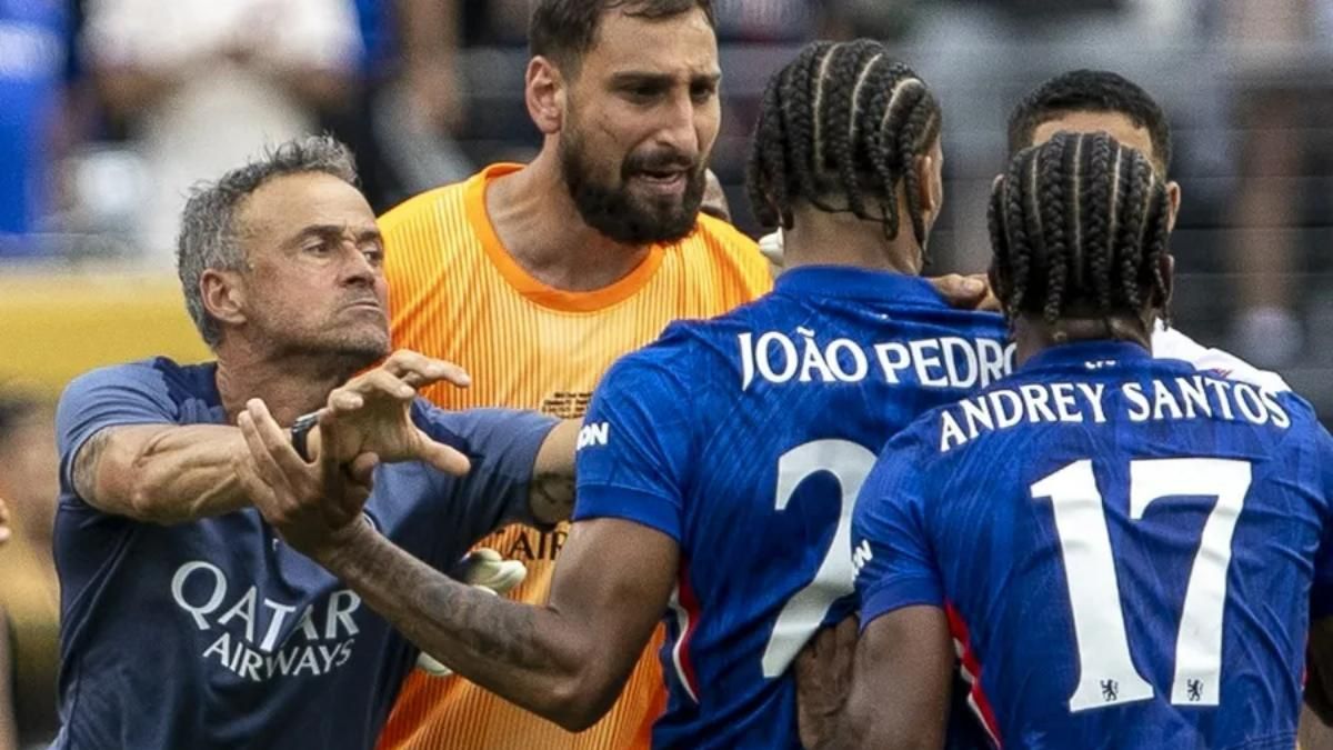 Luis Enrique y Joao Pedro, protagonistas de la tangana final en el Chelsea-PSG